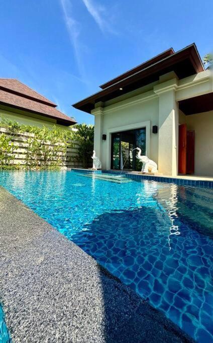 Balinese Pool Villa At Baan Bua, Nai Harn Rawai Extérieur photo